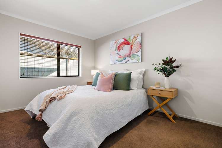 7 Heathfield Avenue Huntington_16