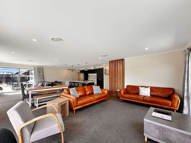 16 Rhoboro Road Twizel_8