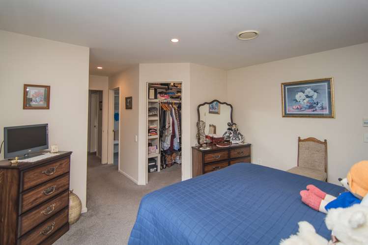 2/2a Chalmers Street Highfield_11