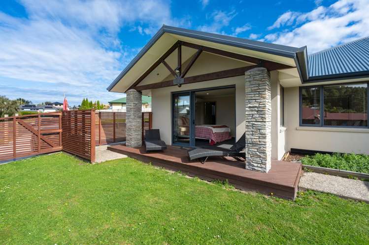 6 Grandvista Drive Green Island_26