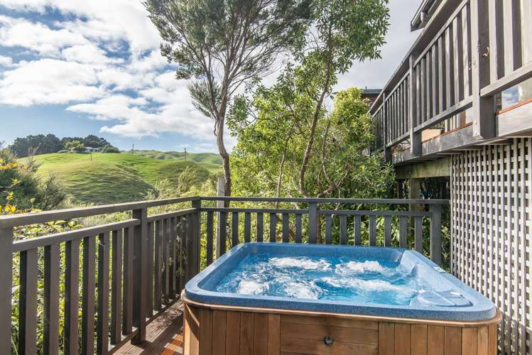 66 Saint Ives Drive Camborne_13