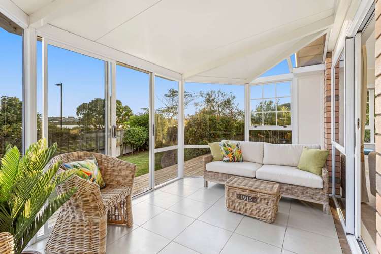 52 Settlers Grove Orewa_9