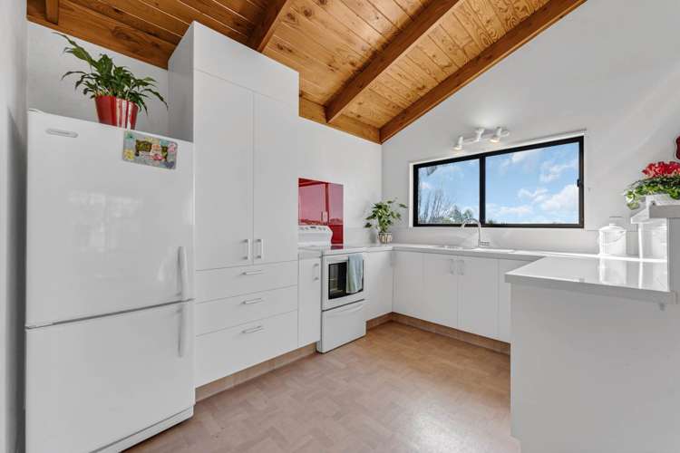 2/14 Pleasant Road Glen Eden_6