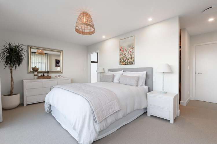 1 Tuaia Street Pyes Pa_23