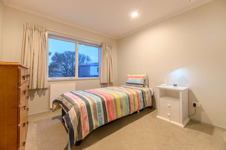 39 Whakawhiti Loop Avondale_13