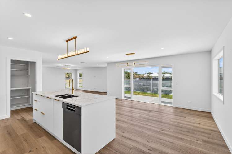 2 Mohaka Street Poraiti_13