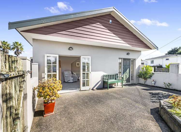66 Yeovil Road Te Atatu Peninsula_26