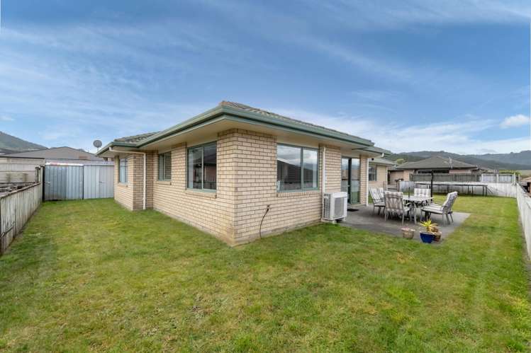 56 Percy Kinsman Crescent Riverstone Terraces_14