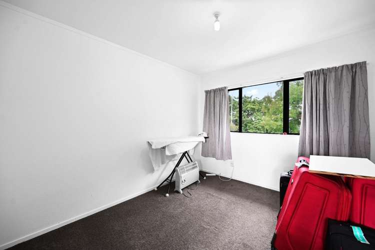 54 Ashurst Avenue 1136_11