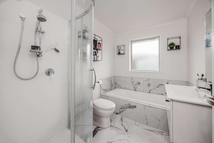 31 Black Beech Crescent Takanini_10