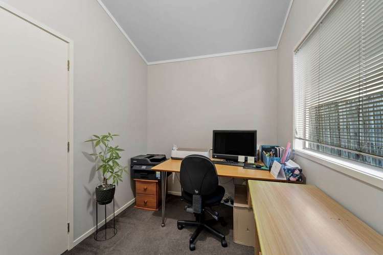 21A Sabot Place Massey_11