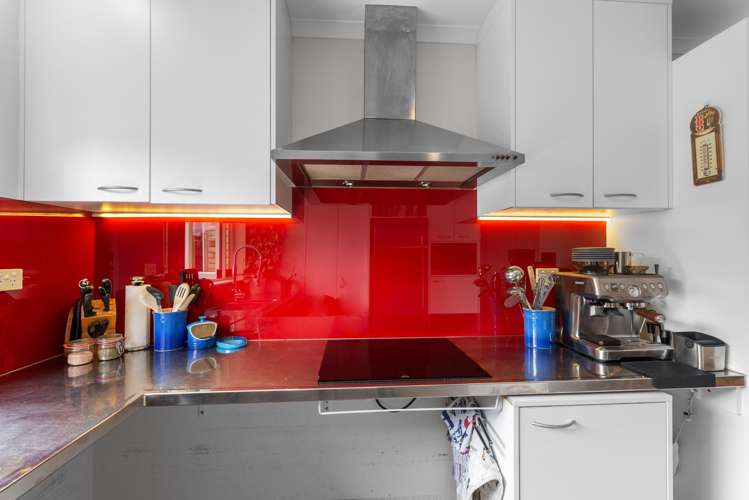 17 Espalier Drive Henderson_13