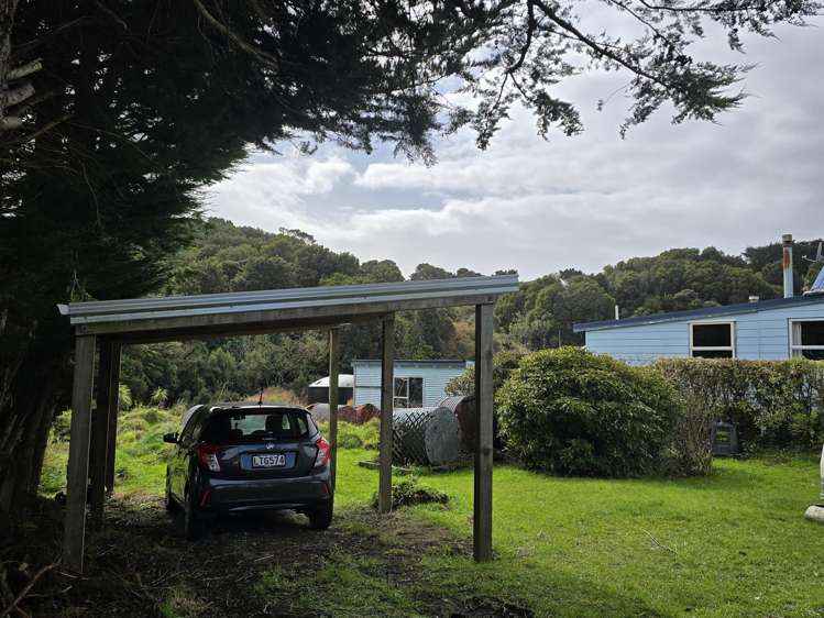 22 and 24 Main Road Stewart Island_13
