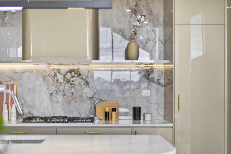 6 & 8 Tuwai Crescent Opaheke_21