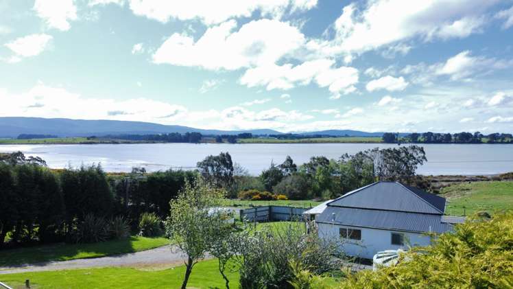 161 Orepuki Riverton Highway_0