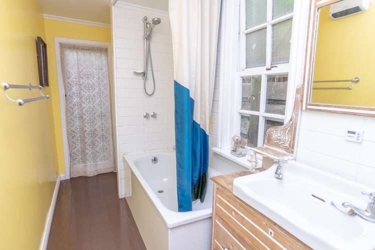 24 Cunningham Terrace Lyttelton_15