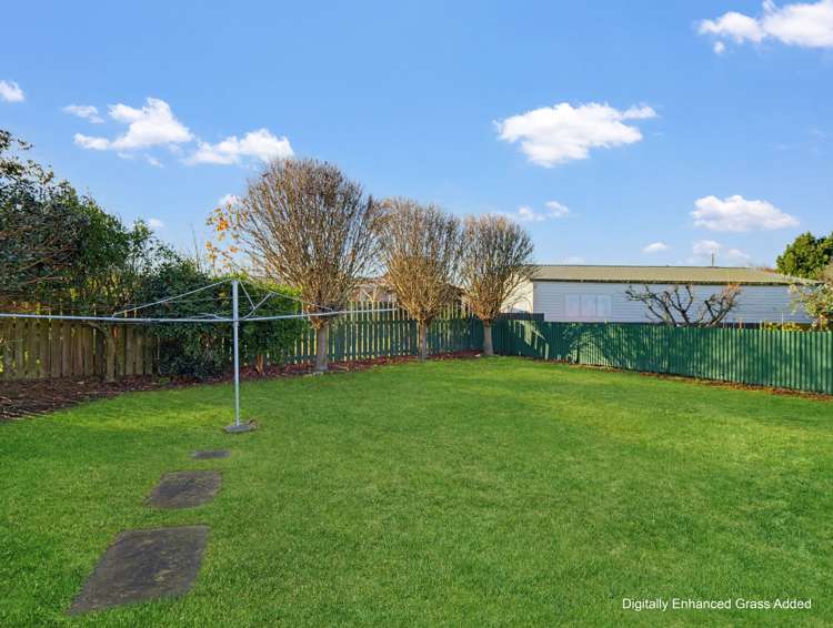 37 Hadfield Crescent College Estate_21