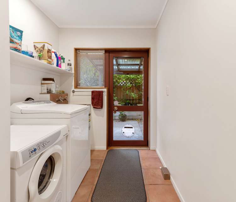 8 Forest Place Lynmore_21