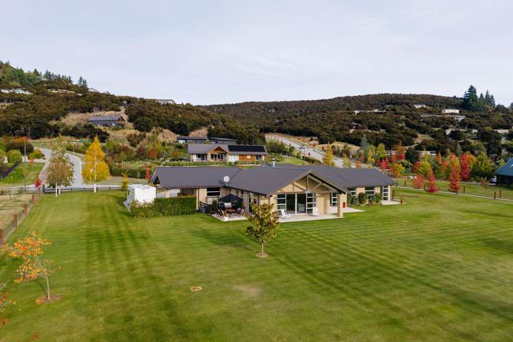 8 Hidden Hills Drive Wanaka_29