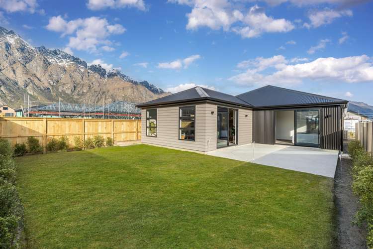 32 Cheviot Street Jacks Point_17