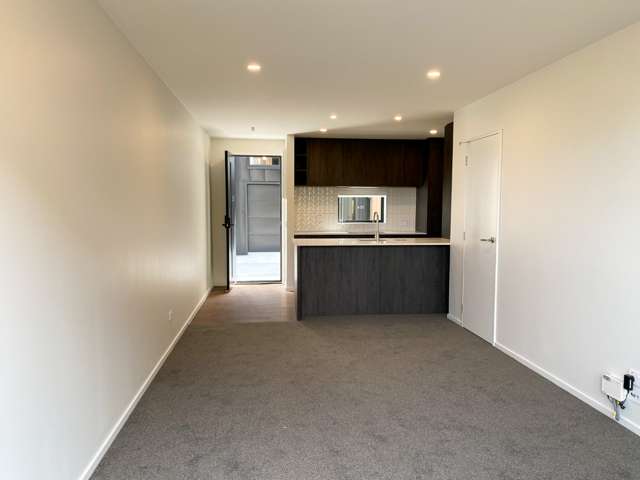 2/331 Lincoln Road Addington_4