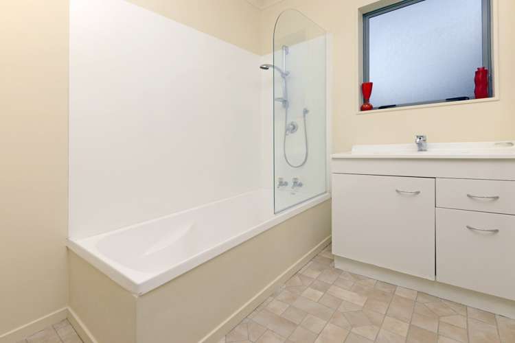 17 Liddesdale Place Papakura_3