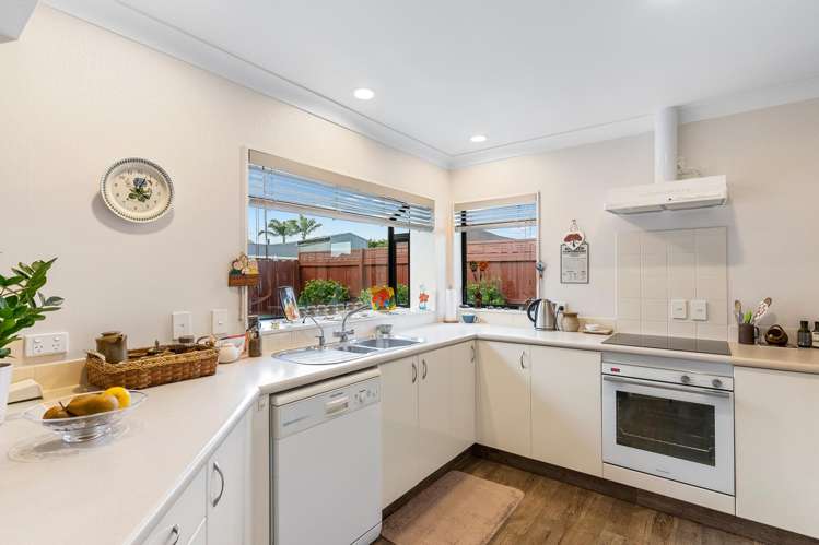 2/16 Travers Place Northpark_12