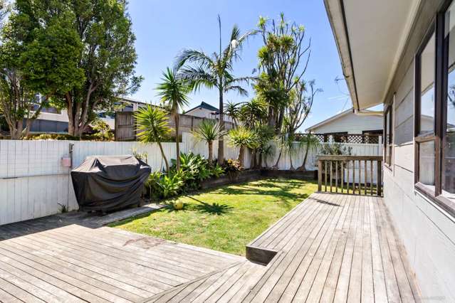 38a Brian Crescent Stanmore Bay_2