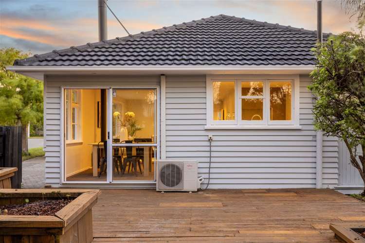 911 Ferry Road Woolston_11