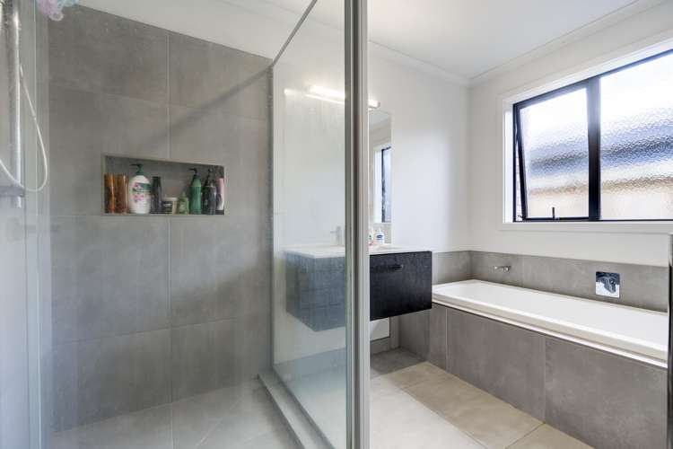 16 Taiatea Drive Baverstock_8