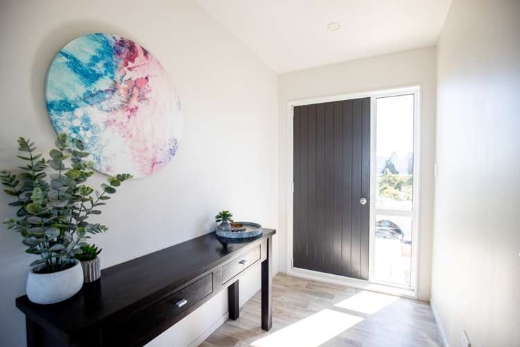 5 Esk Road Miranda_14