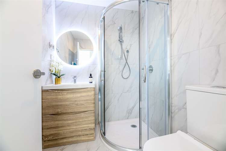 1/6 Kereru Street Henderson_9