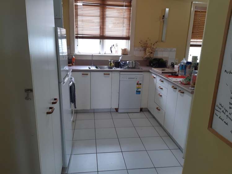 726 Ferry Road Woolston_3