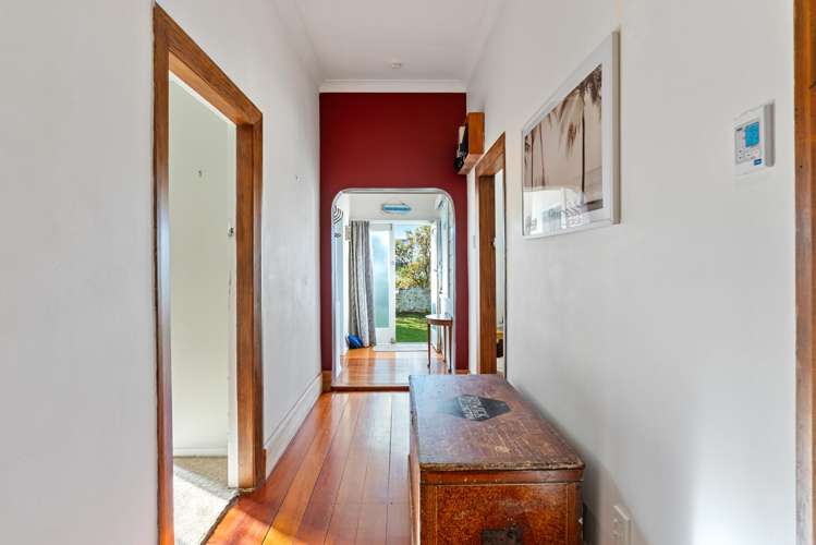 56 Freyberg Street Lyall Bay_7