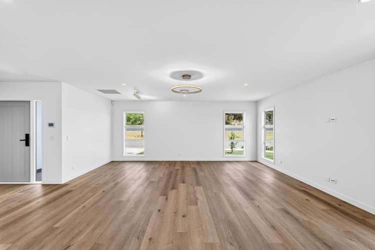 2 Mohaka Street Poraiti_4