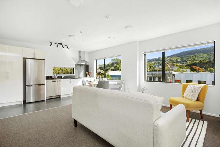 3/232 Main Road Tawa_6