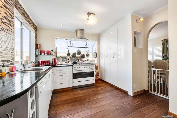 7 Mitchell Street Blockhouse Bay_10