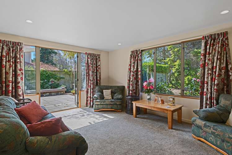 9 Oakmont Green Shirley_9