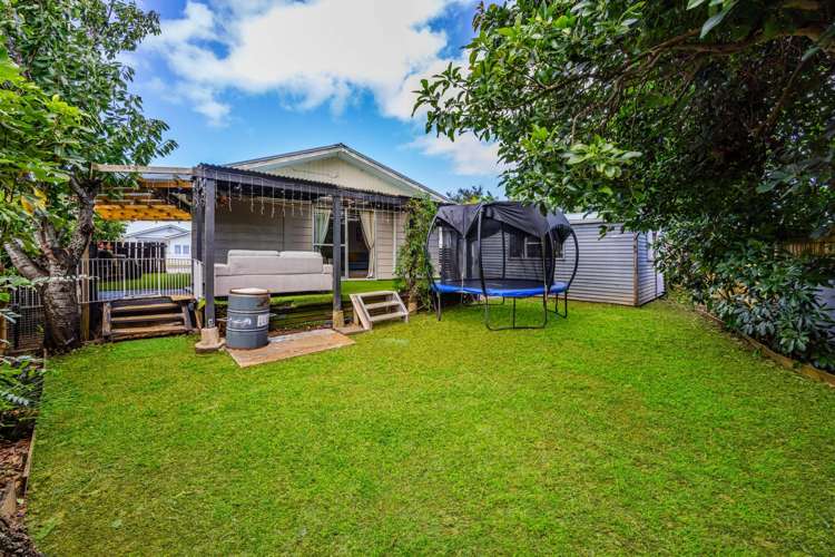 8B Waipouri Road Mangere_4