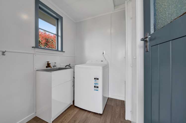 112 Broadway Waitara_11