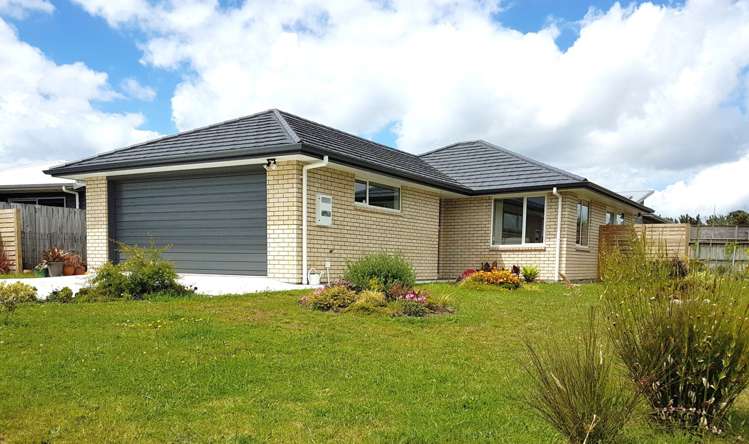 8 Ocean View Rise Ruakaka_3