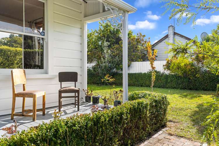 24 Dillons Point Road Islington_13