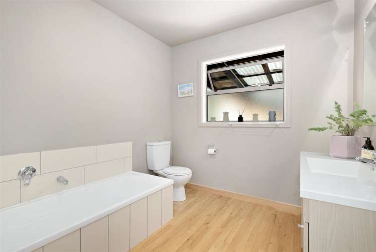 12 Kingan Road Luggate_13