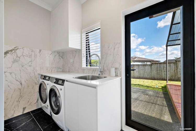 17 Oak Bark Drive Schnapper Rock_21