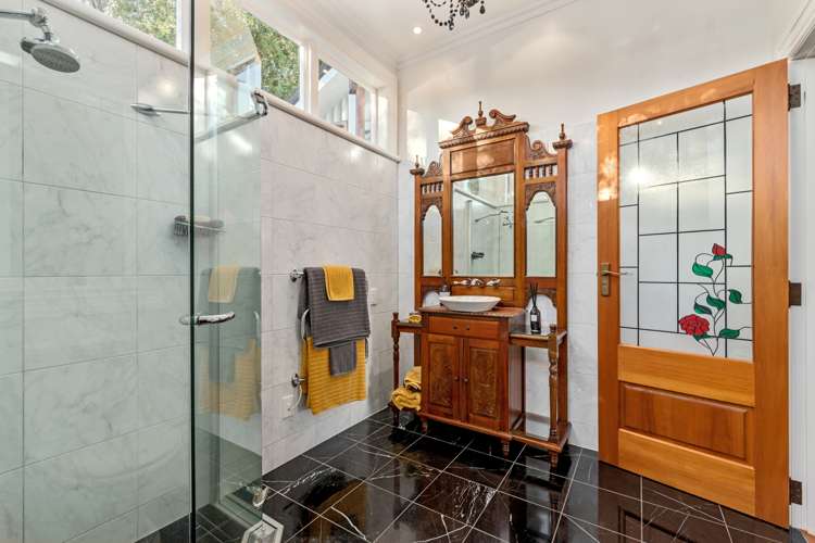 49 Seaview Avenue Northcote_14