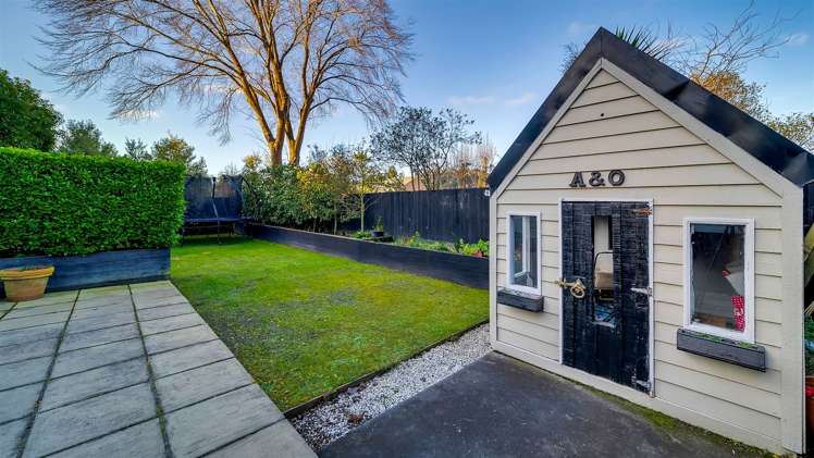 100 Idris Road Bryndwr_27