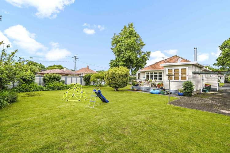 18 Pinfold Avenue Hamilton East_11