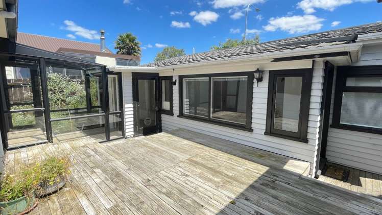 133 Alfriston Road_0