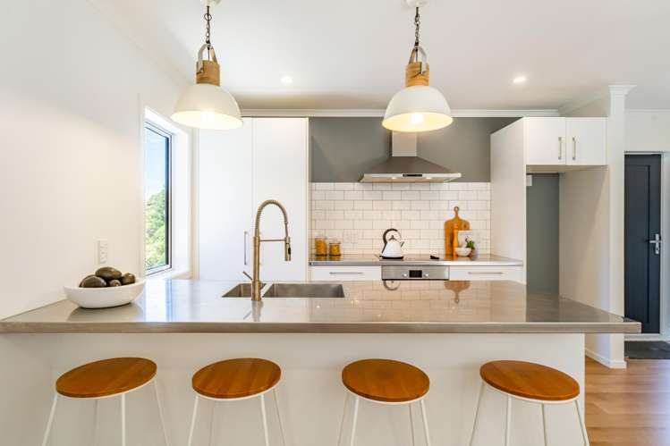 26 Rarangi Way Owhiro Bay_11