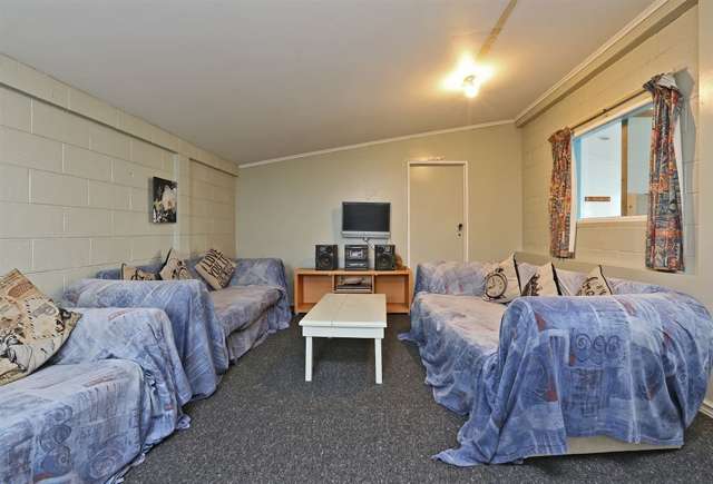 405 Southland Road Hastings_2